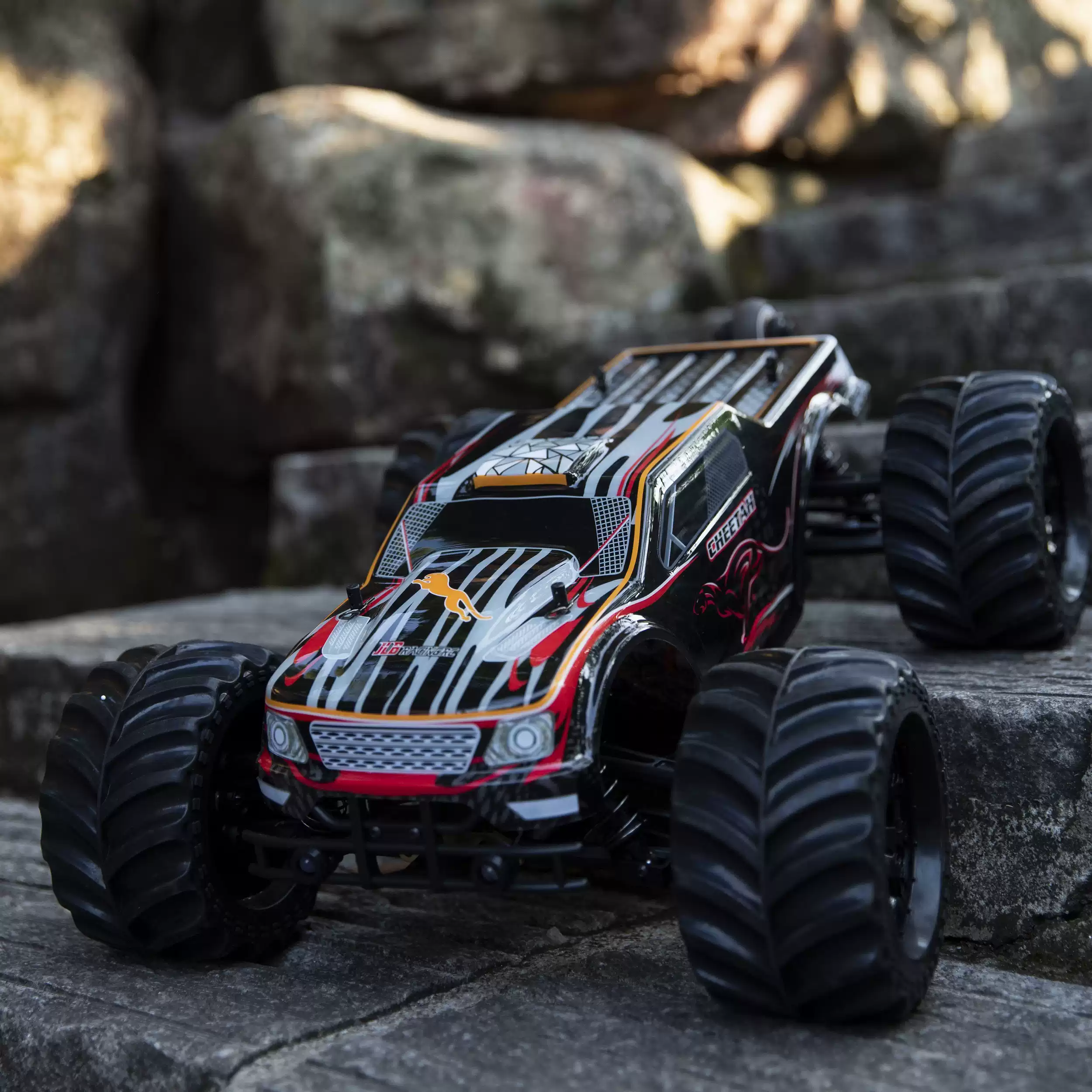 1/10 Golden Leopard High-Performance Remote-Controlled Off-Road Vehicle